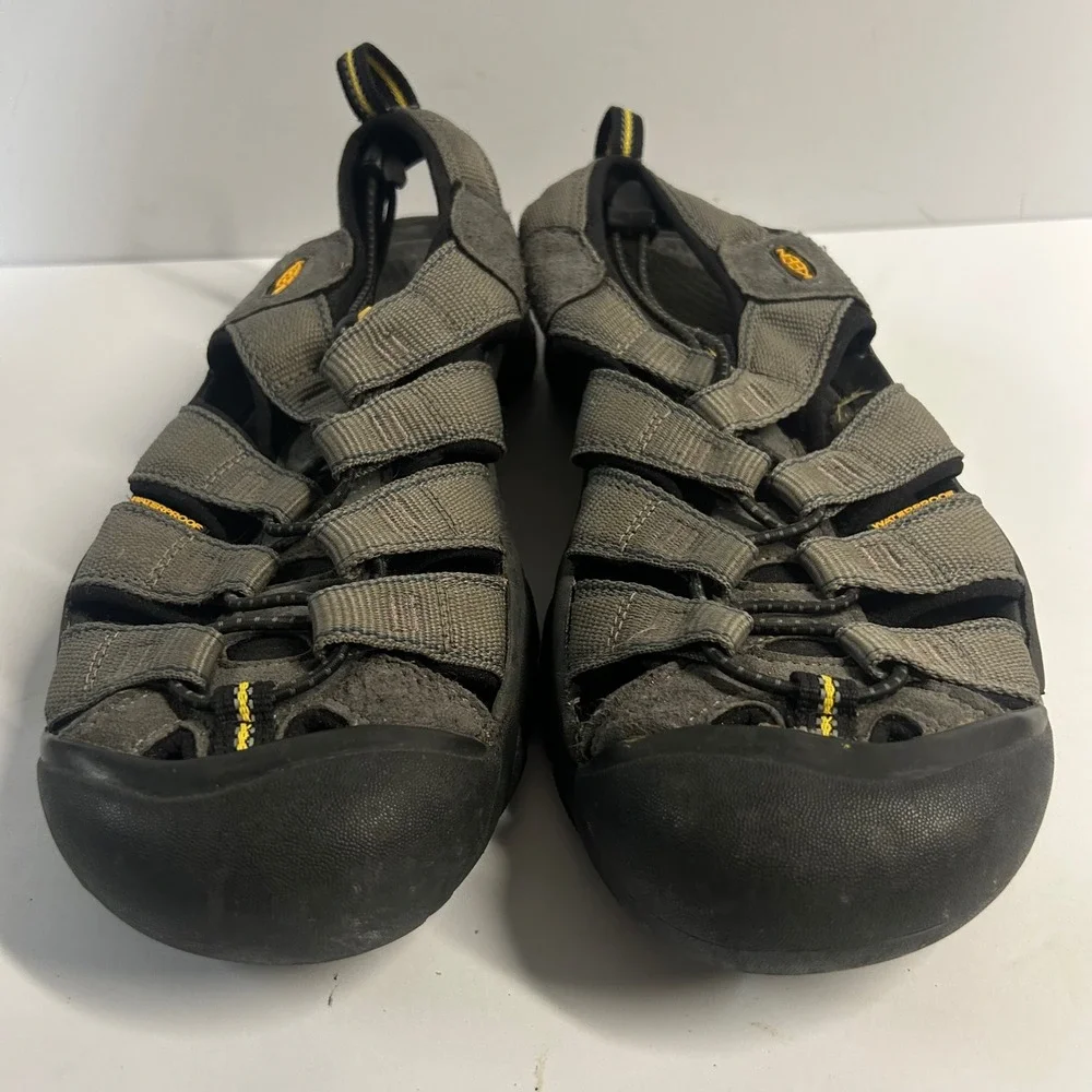 KEEN Newport H2 Waterproof Sandals Gray Black Mens Size 9 Hiking Outdoor Shoes